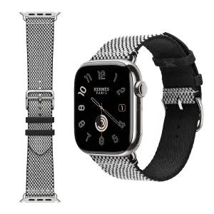 새롭게 출시된 애플 워치 에르메스 46mm 누아/에크류 Toile H 싱글 투어 밴드