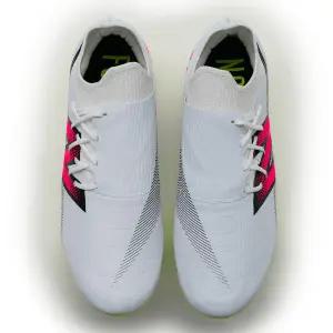 뉴발란스 축구화 퓨론 V7+ DESTROY FG 잔디구장 풋살화