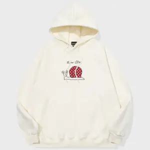 슬로비 패치 후드티 크림