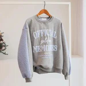 [잇수다] 골르든 기모 발포 레터링 뽀글이 배색 맨투맨