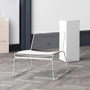 식당 라탄 철제의자 야외용 노랑 식탁 다도 카페테리어 인조 펜션 포장마차의자 포차