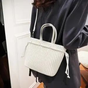 여성 토트백 주름 복주머니 미니 정장 가방 아이보리 (WFKDX2D)