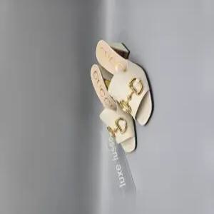 구찌 여성 홀스빗 슬라이드 샌들 655412