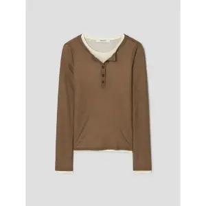 에잇세컨즈 브랜드관 헨리넥 레이어드 긴소매 티셔츠 옐로이시 브라운 (355X41LY8B)