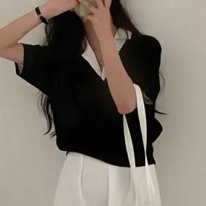 모던 배색 카라 반팔니트 여름오피스 데일리룩