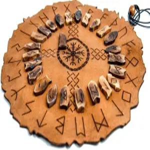 북유럽 제국 바이킹 룬 디비네이션 세트에는 프리미엄 가죽 매트와 정품 본 엘더 퓨처하크 룬스톤 피스가