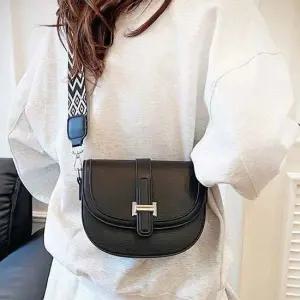 여성크로스백 어번 반달가락지 여성 미니 크로스백