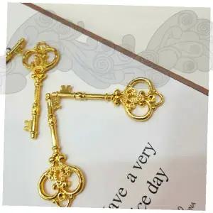 장식용 황금 열쇠 모형 클래식 골드 인테리어 소품 앤틱 디자인 장식품