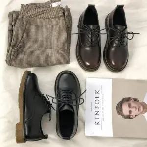 여성 통굽로퍼 단화 플랫워커 여자 로퍼 구두 2컬러 WCAFF2E