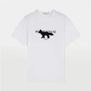 [메종키츠네] 폭스 스탬프 반팔 티셔츠 IW00154KJ0008 P100