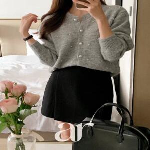 진주 버튼 루즈핏 라운드 울 가디건 데일리룩 크롭가디건 데이트룩 출근룩 하객룩 cd3
