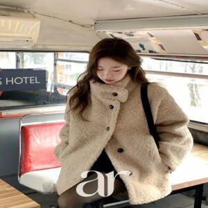 (몽글몽글/하이넥/보온성up) 테디 하이넥 버튼 양털 하프 무스탕 ct1683