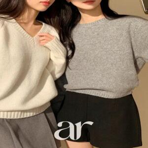 (울함유) 2기장 라운드넥 V넥 울 니트 브이넥 라운드 겨울 데일리룩 데이트룩 출근룩