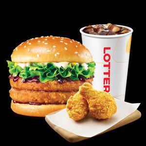 롯데리아 더블치킨버거 1인팩 (더블치킨버거 + 화이어윙2조각 + 콜라R)