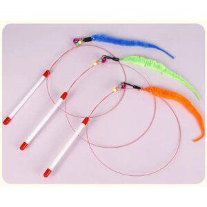 J2K 고양이 장난감 깃털 플라잉 롱 와이어 낚시대 애벌레