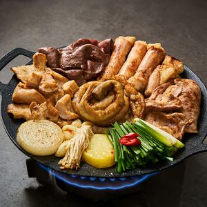 [품질보장] 프리미엄 소곱창 모듬 760g (곱창+대창+막창+염통) + 소스 4팩