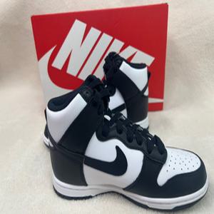 국내매장판 나이키 우먼 덩크 하이 흰검 범고래 여성 운동화 하이탑 DD1869-103