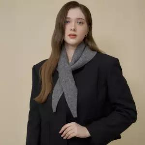 [정상가 39,000원] 엘르 오즈비 울 쁘띠 머플러 SE54MX305