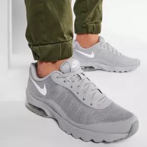 나이키 에어맥스 인비고 런닝 남성 운동화 749680-005