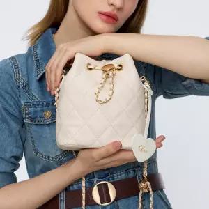 세라 [최초가 220 000원] 브레첼 퀼팅 체인 미니 버킷백 H25H1029 2컬러 3018407