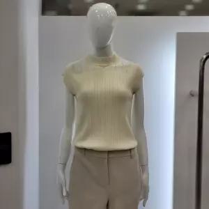 [꼼빠니아]CAEW9 WSP010 140 멋내기 레이어드 프릴넥 니트 티셔츠_YS