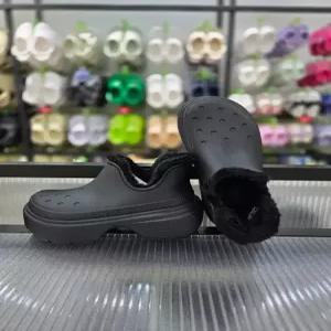 크록스 여성 통굽 포근한 클로그 스톰프 라인드 쇼티 부츠 210673-060/애플아울렛