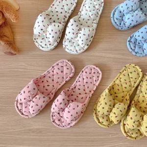 쥬앤크홈 딸기 리본 실내화 3중쿠션 미끄럼방지 슬리퍼 거실화 사무실 층간소음