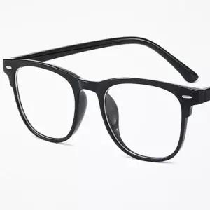 입체적디자인안경 군더더기 없는 블랙 뿔테 공용안경 (WFJ5LOC)