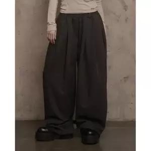 (MD PICK) 카키포인트 KHAKIPOINT Pintuck Wide Slacks (charcoal) P0000BKL 144071
