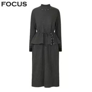 [포커스] 진주 포인트 스트링 니트 원피스_VF5W1OP3301