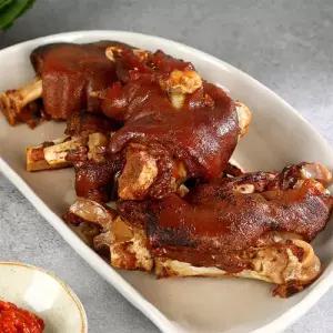 [제주푸드마씸] 제주 흑돼지 아강발 300g x 6팩 (미니족)