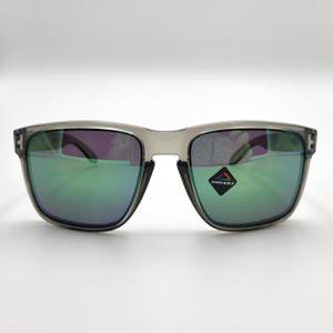 오클리 홀브룩 XL 9417 33 그레이 잉크 / 프리즘 제이드 편광 라이프 스타일