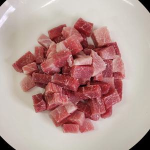 벌크업 한돈 돼지고기 후지살 큐브 300g 1개 뒷다리 헬스고기 스테이크 단백질 찌개용 제로후지 다이어트