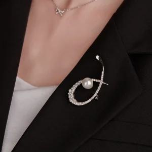 [시후주얼리] 여성 정장 진주 크리스탈 우아한 곡선 브로치 스카프 결혼식 브로치 CY147C