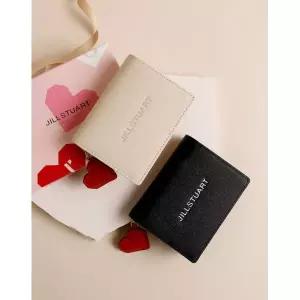 [롯데백화점]질스튜어트 [선물포장+쇼핑]백블랙,그린 로고 포인트 소가죽 반지갑 JAWA5F301BK,JAWA5F303E2