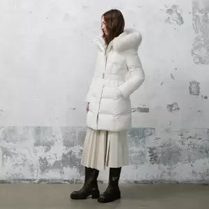 [롯데백화점]에고이스트 슬림 웨이스트 폭스퍼 구스점퍼 ER4TD004