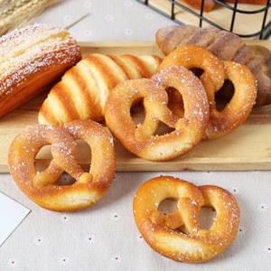 인공 빵 시뮬레이션 음식 모델 가짜 도넛 홈 장식 케이크 사진 테이블 빵집 창 소품 가게 디스플레이