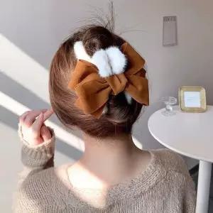 올림 머리 반 묶음 밍크 퍼 예쁜 리본 집게 핀 브라운