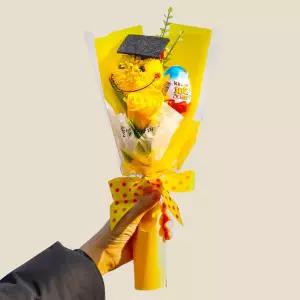 졸업 꽃다발 레터링문구 졸업식 수료식 발표회 학사모 킨더조이 비누꽃 꽃 한송이 꽃다발 단체 선물 포장