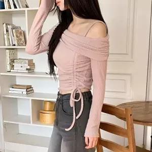 [옷자락]여자 슬림핏 끈 오프숄더 셔링 기모 골지 니트