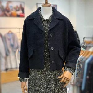 써스데이아일랜드부클소재 뒷밴딩 자켓 t248mjk2332049234