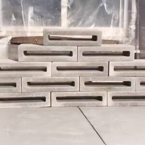 사각 구멍 양면 중공 시멘트 벽돌 몰드 40 * 10 10cm 파티션 배경 벽 콘크리트 프리캐스트