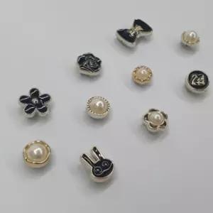 옷고정핀 단추 혼합믹스10개입 매너옷핀 뱃지 배지 핀뱃지 배찌 옷고정핀