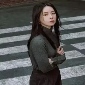 더엣지 theatg 25FW 소프트 터틀넥 니트 1종 (핑크그레이 에디션)