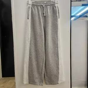 소이 HC04 주니어 배색 커브드 셋업바지 봄 배색 커브드 셋업바지 26s0752