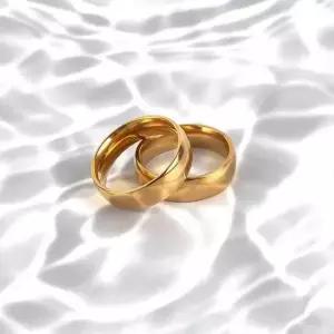 금색 써지컬 스틸 티타늄반지 반지 볼드반지 커플반지 남녀공용반지 악세사리 반지 라운드반지 볼드반지