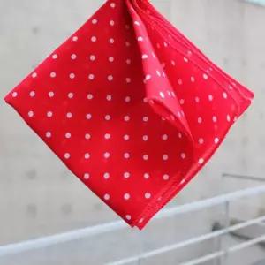 빨래건조대 빨강 도트  손수건스카프)