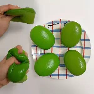 [유유존]윤기메론왔빵 빵스퀴시볼 스트레스완화 말랑이 손힐링_P414576044