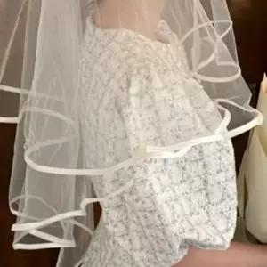 1개 라인 형 미니 면사포 셀프 웨딩 투명핀 머리 레이스 브라이덜 저렴 면사포 베일