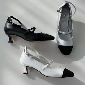 [하프클럽/]결혼식 하객 룩 패션 메리제인 스트랩 배색 구두 힐